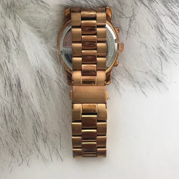 MICHAEL KORS Quartz Chronograph Rose Gold Watch - Picture 4 of 7
